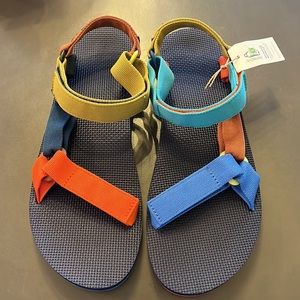 Teva Cotopaxi sandals